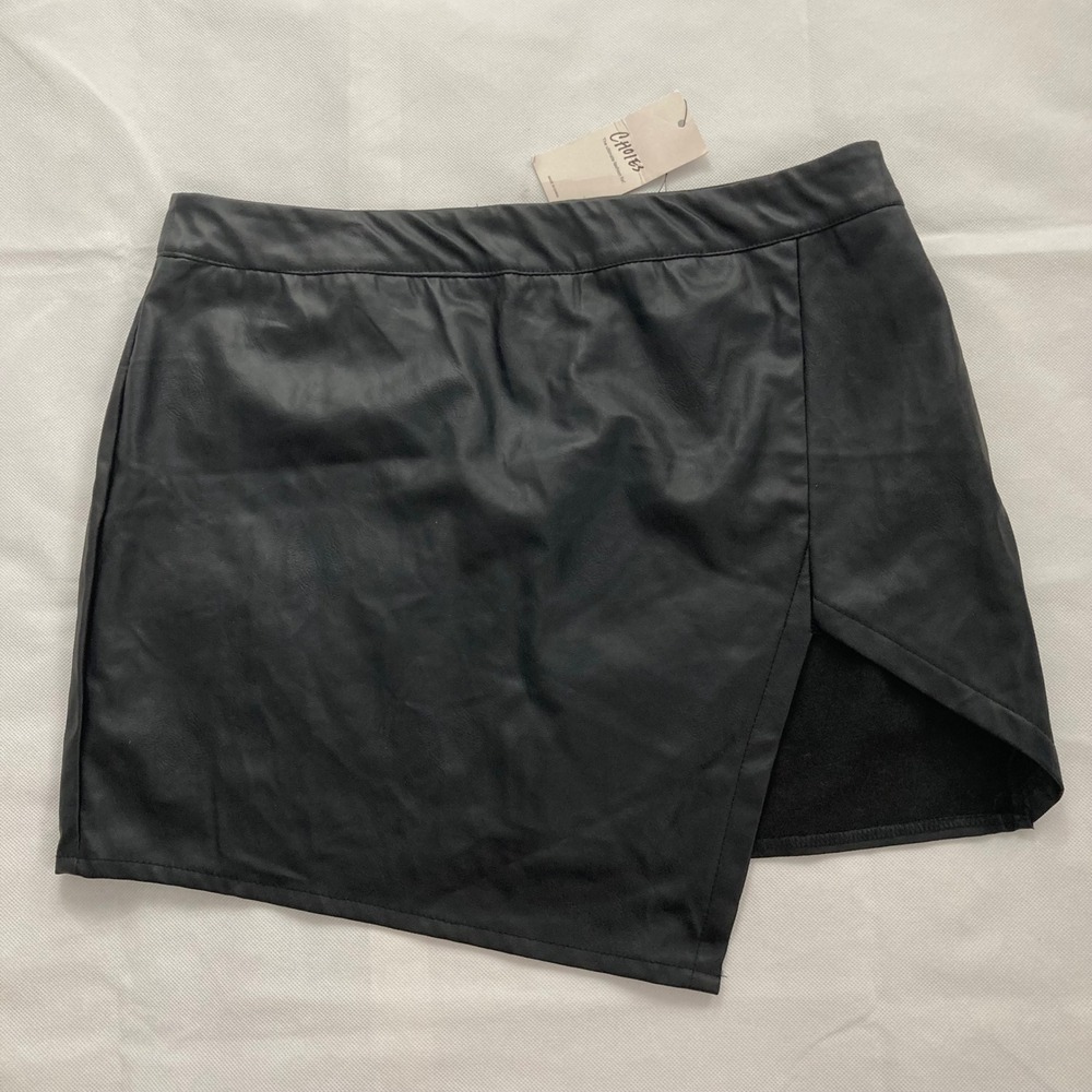 Choies Vegan Faux Leather Asymmetrical Mini Skirt Size L Black NWT